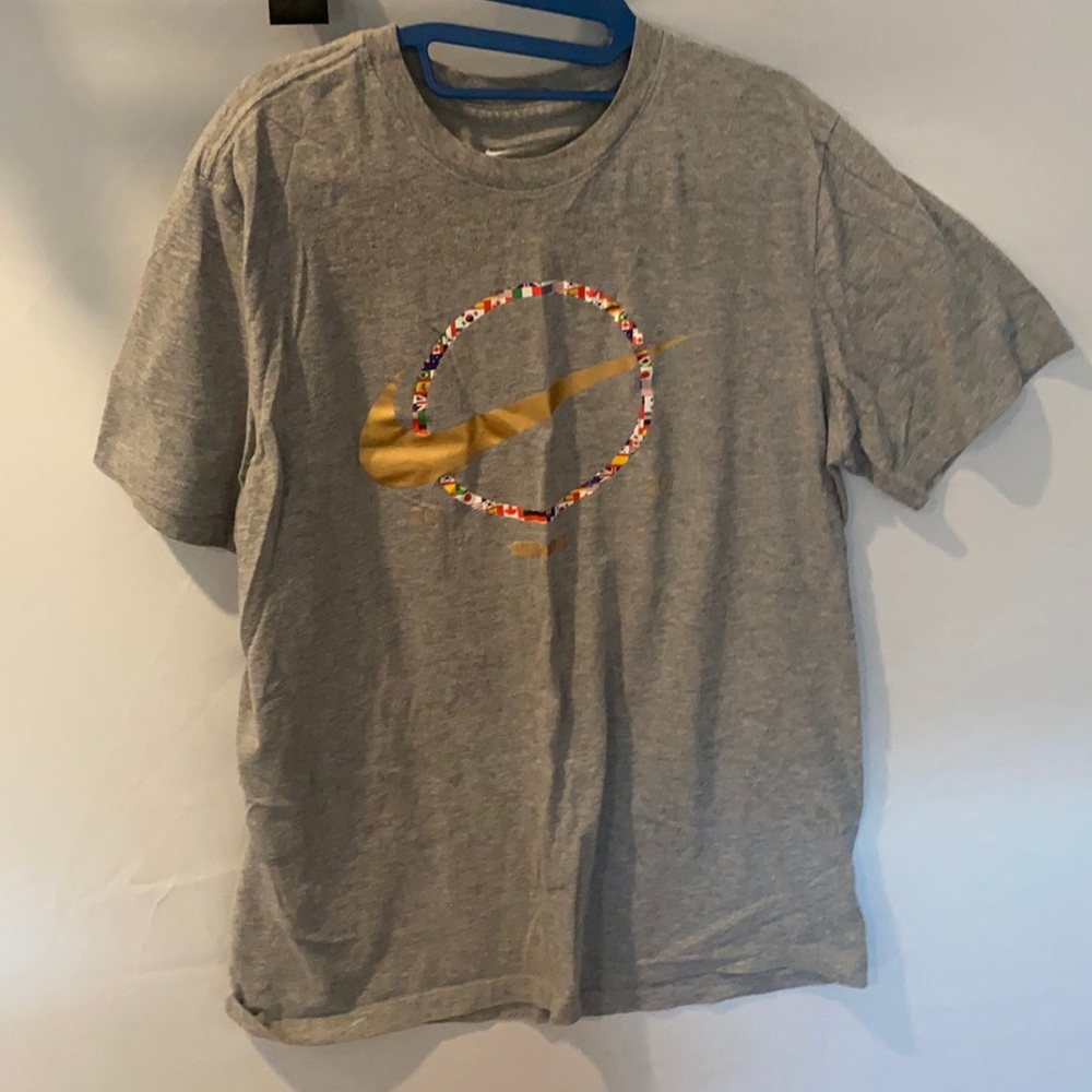 NIKE GREY T SHIRT